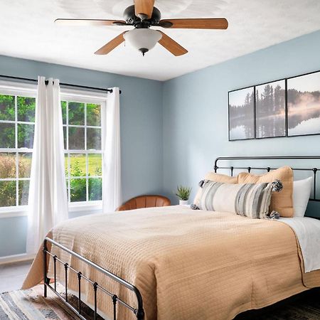 Modern Decor, Hot Tub, Fire Pit & River Access! Luray Ngoại thất bức ảnh