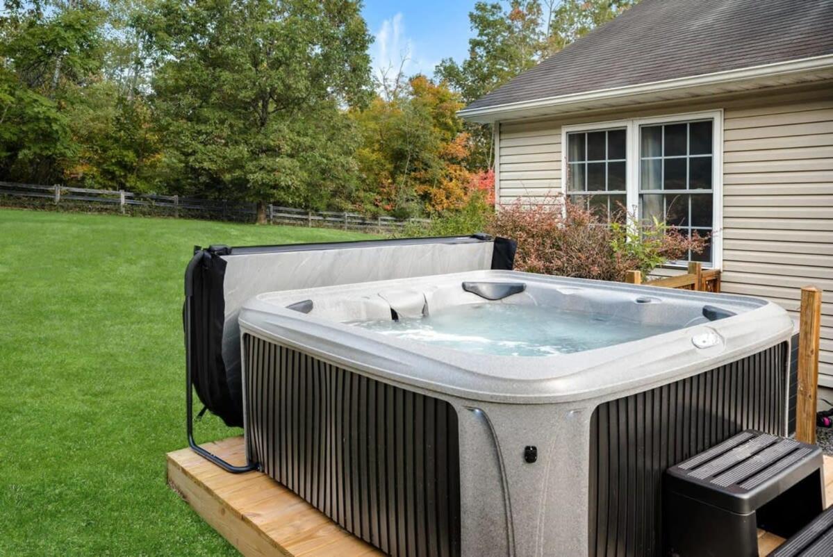 Modern Decor, Hot Tub, Fire Pit & River Access! Luray Ngoại thất bức ảnh